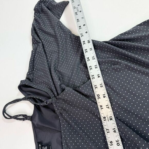 Torrid Tops Womens 4x Black Polka Dot 3/4 Sleeve Blouse one shoulder strappy - Picture 4 of 10